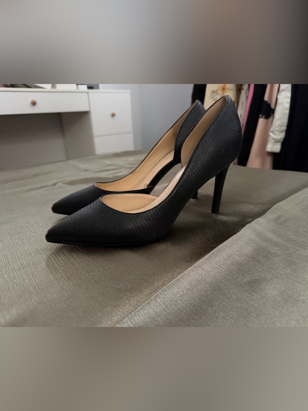 Nine West Black Pointed-Toe High Heel Pumps